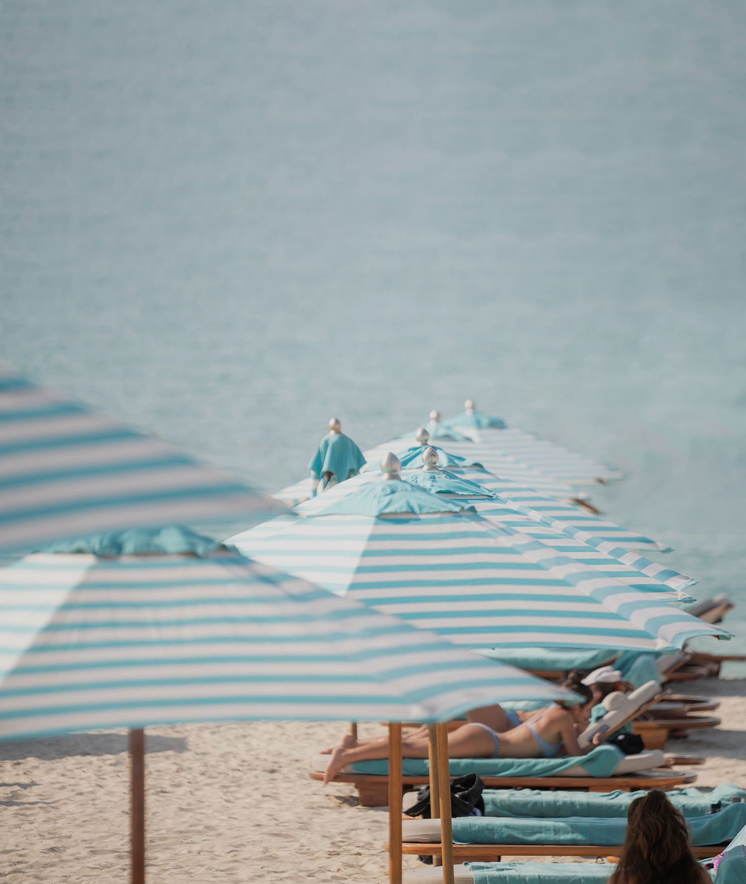 Nammos Restaurant by the sea – Psarou beach – LLB Luxury Villas